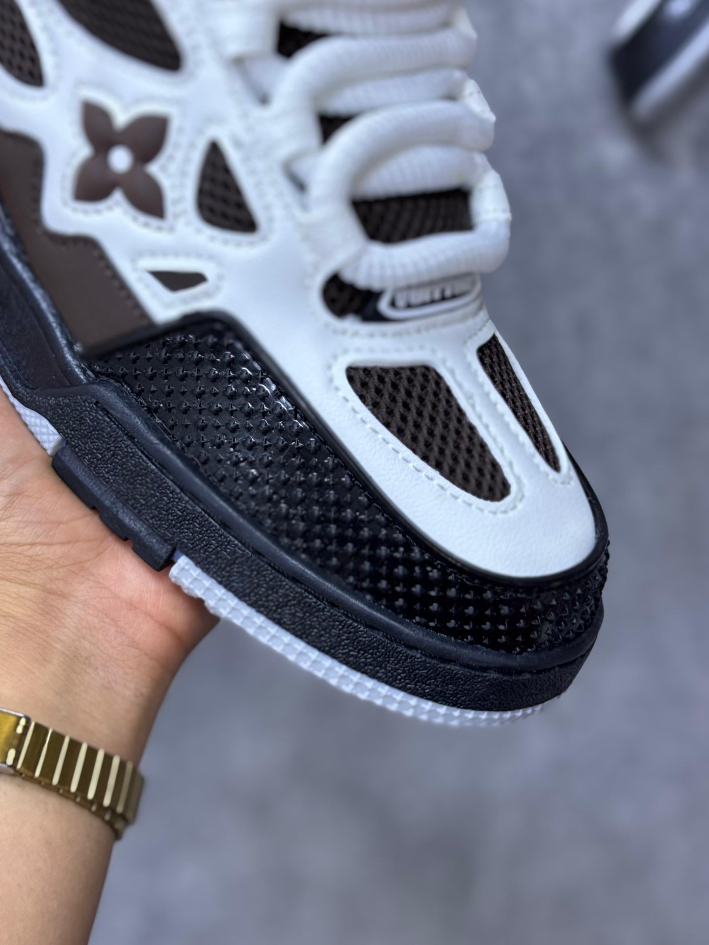 Louis Vuitton skate LV