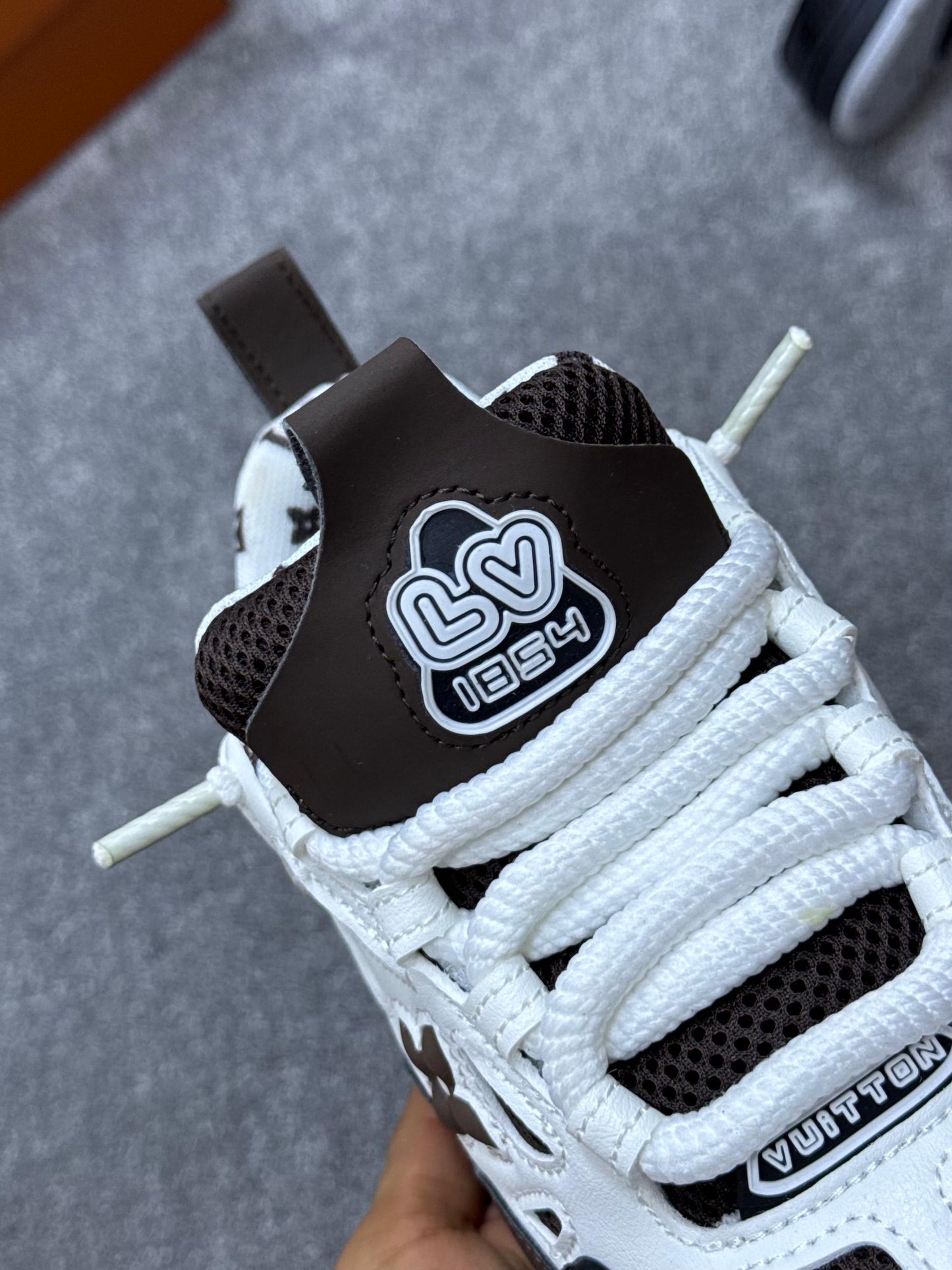 Louis Vuitton skate LV
