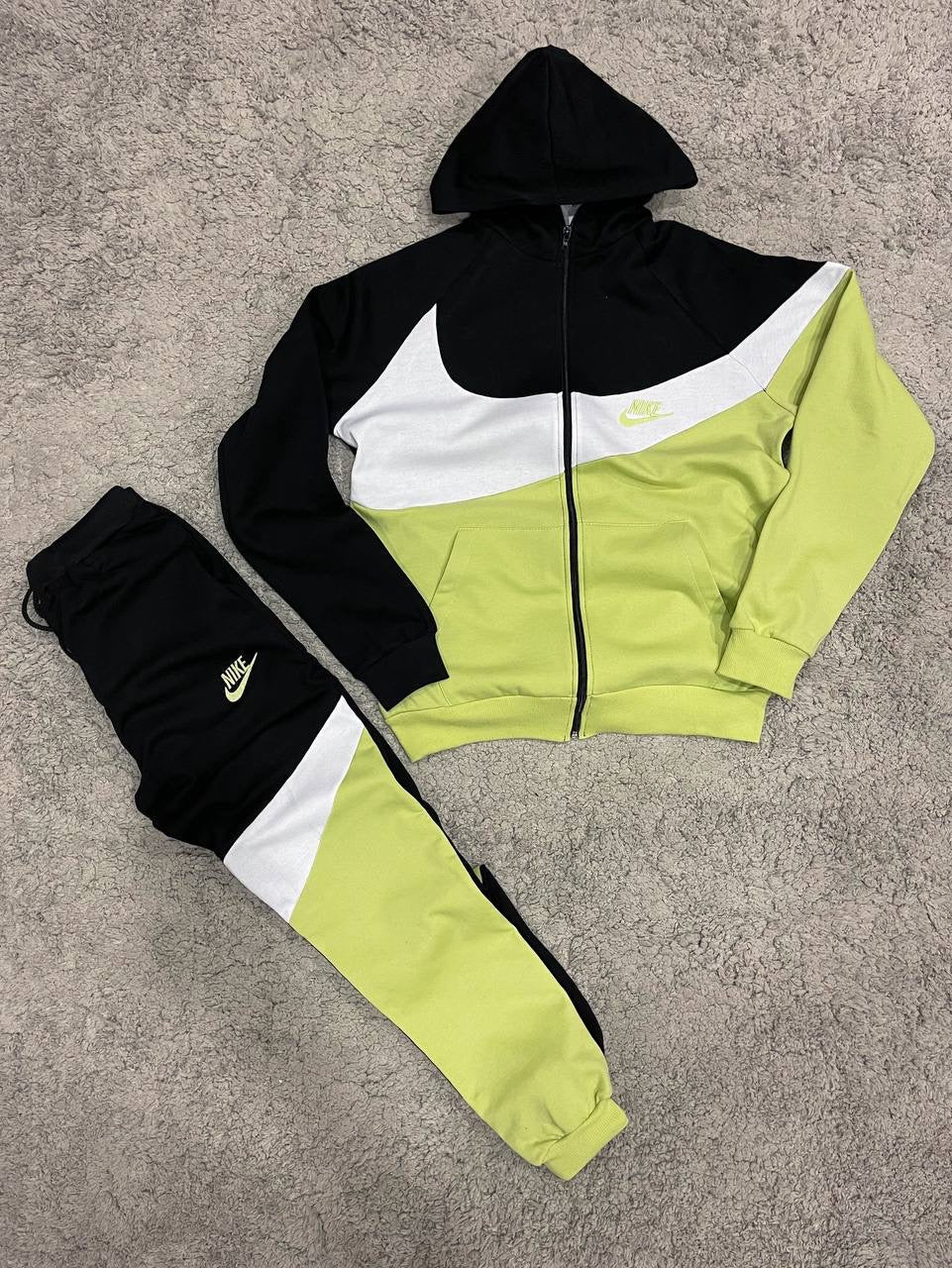 Chándal Nike “nuevo”