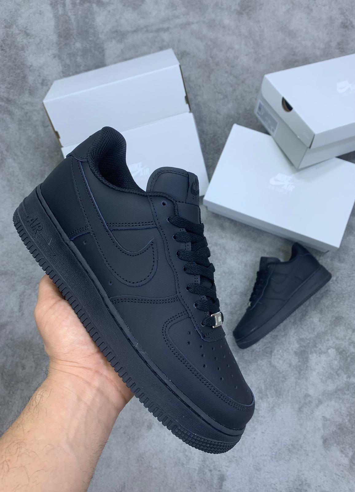 Air force 1 ( Negras )