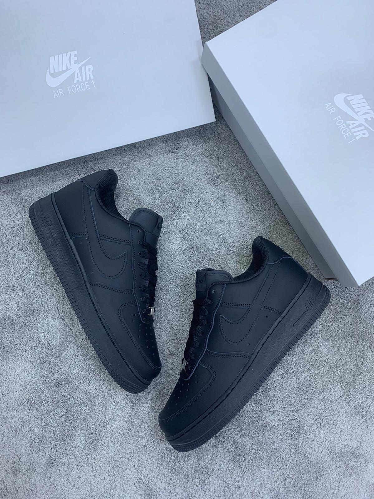 Air force 1 ( Negras )