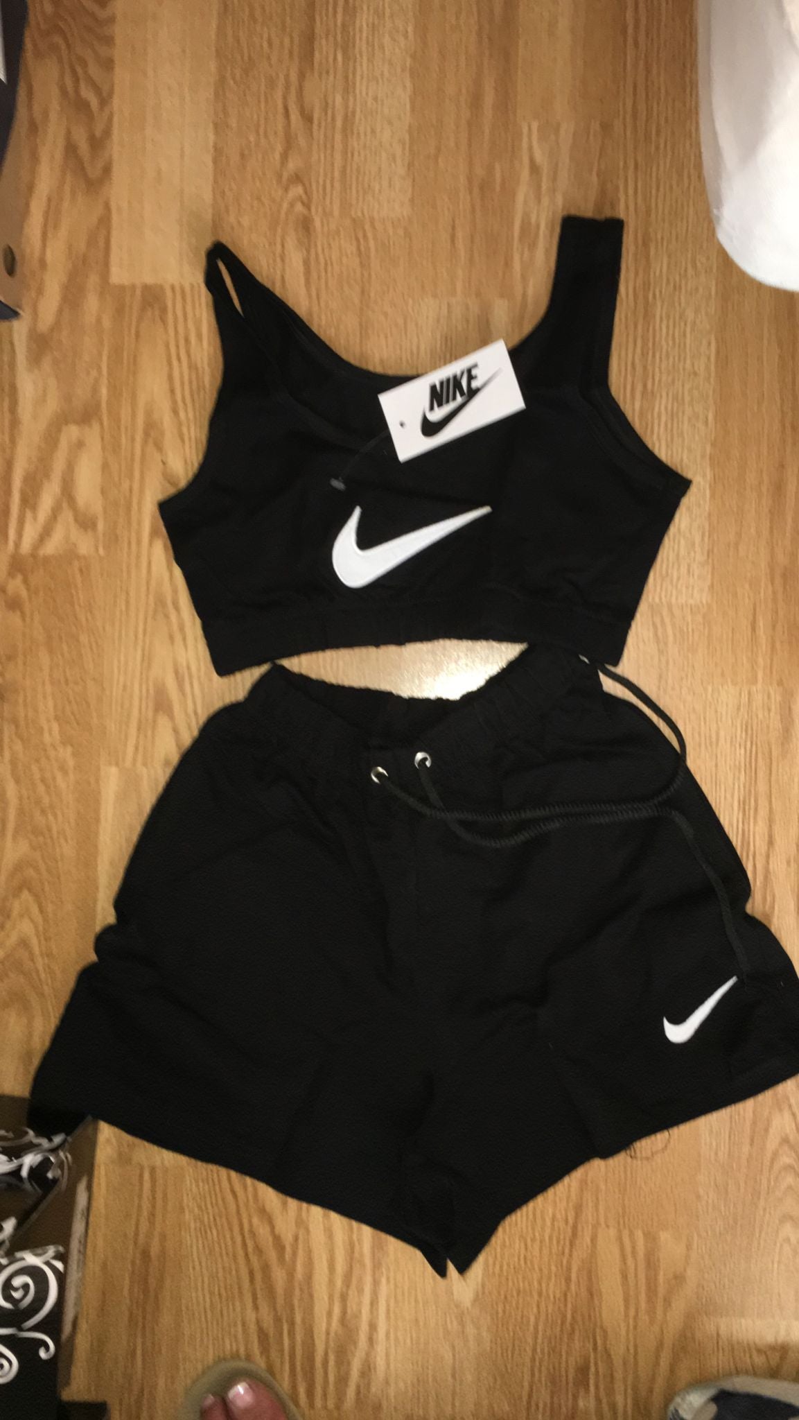 Conjunto Chica "Baja calidad"