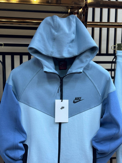 Nike Tech azul claro “maxima calidad”