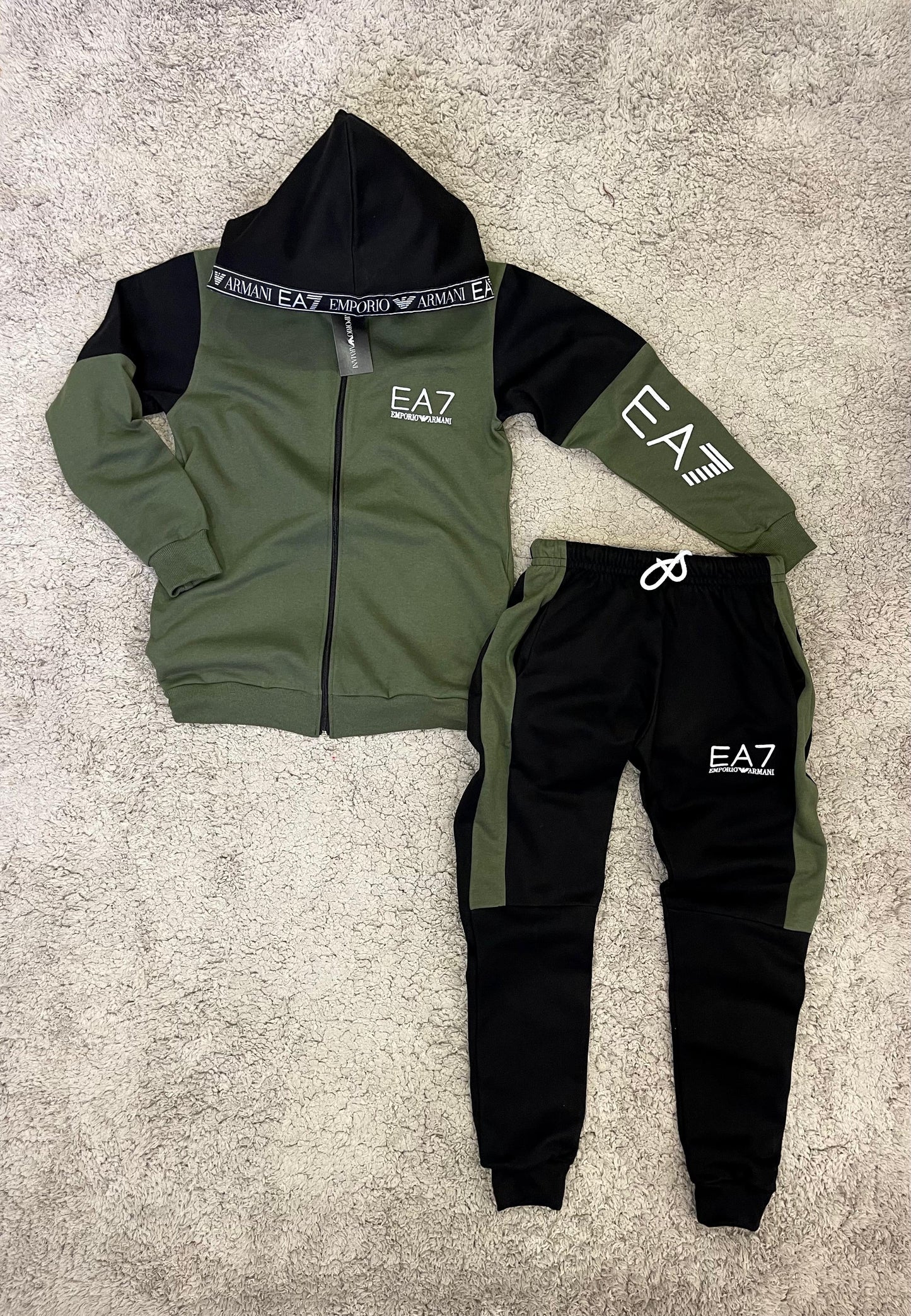 Novedad Chándal EA7 “verde”