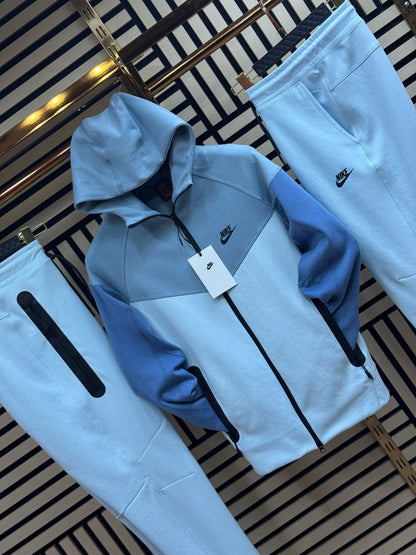 Nike Tech azul claro “maxima calidad”
