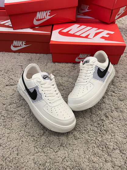Air Force 1 “logo negro”