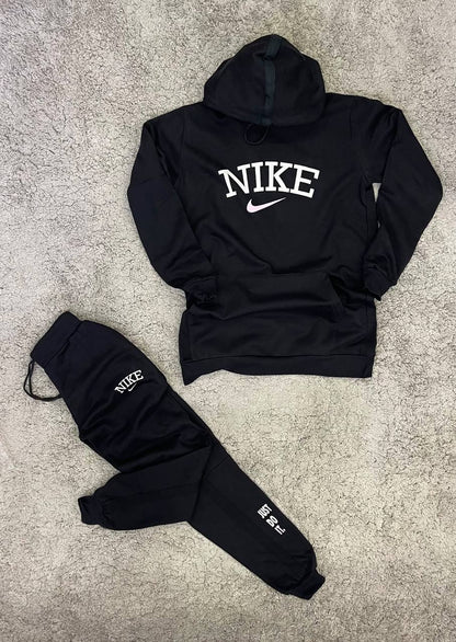 Chándal Nike negro “novedad”