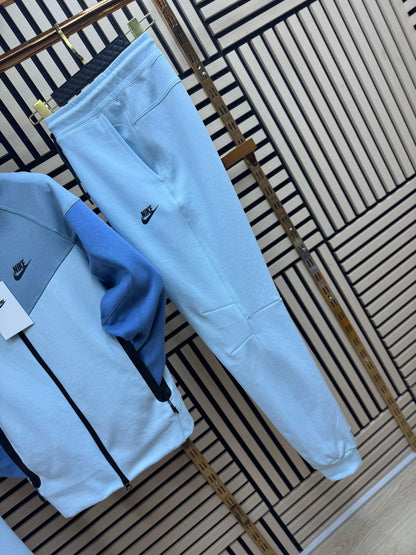 Nike Tech azul claro “maxima calidad”