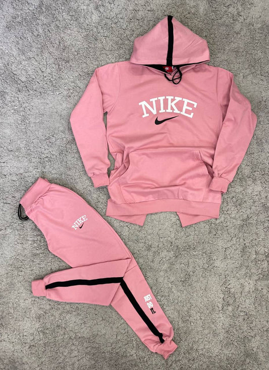 Chándal Nike rosa “novedad”