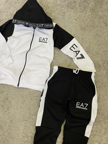 Novedad Chándal EA7 “blanco”