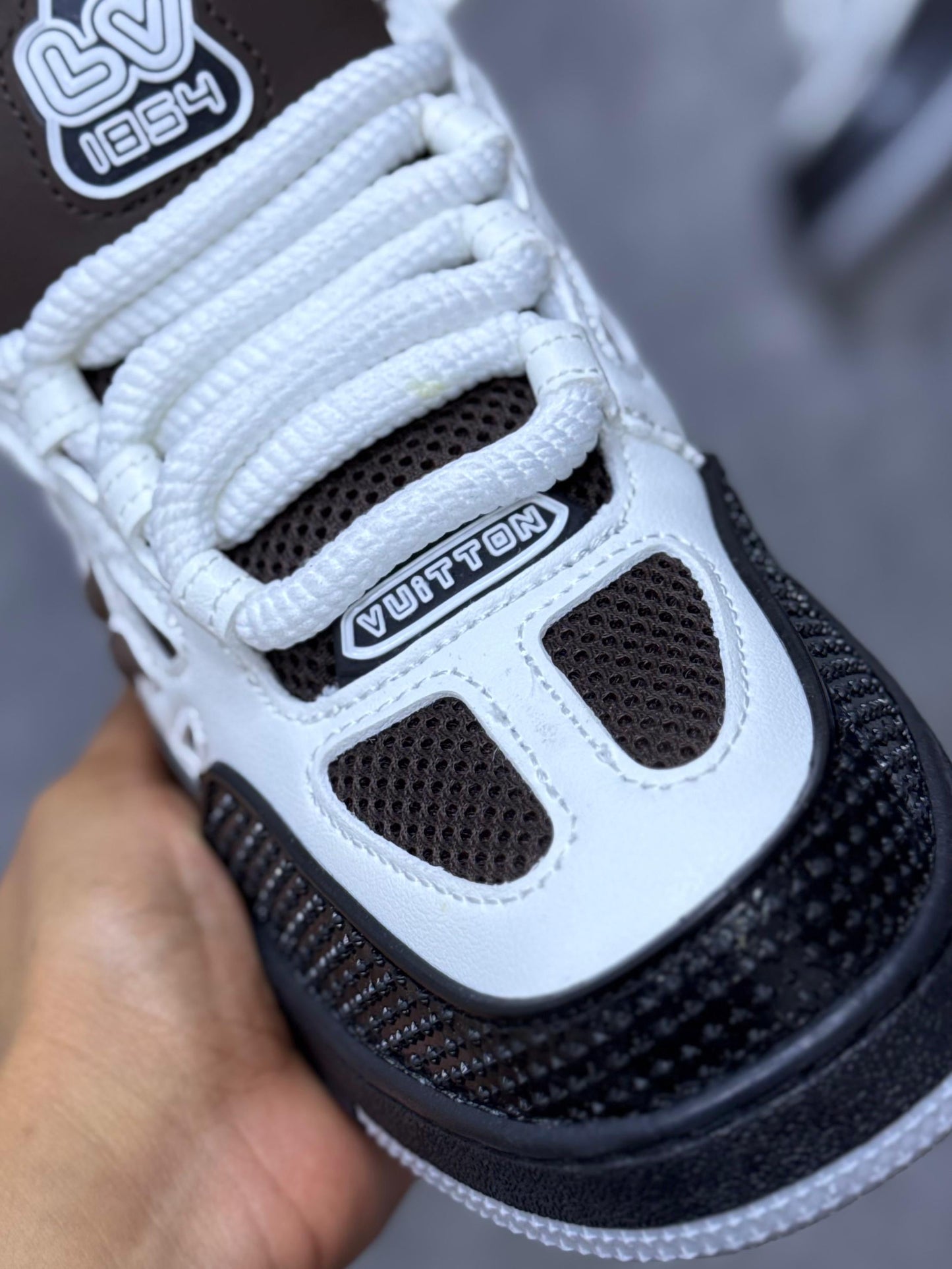 Louis Vuitton skate LV