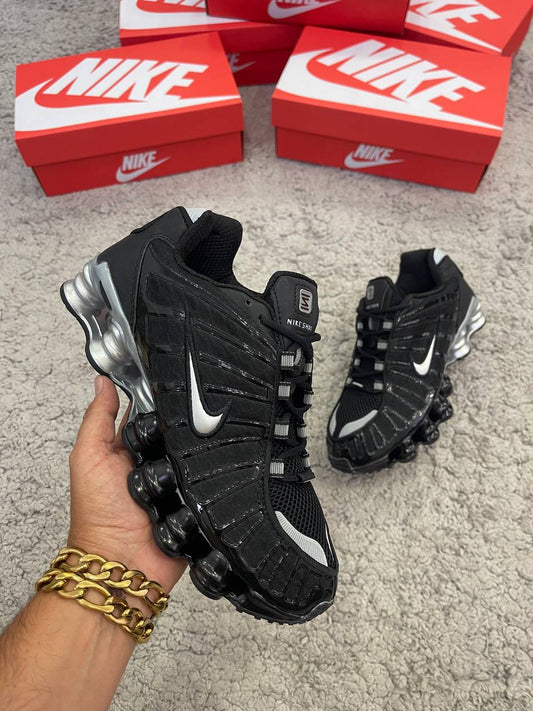 Nuevas Nike Shox “Black”