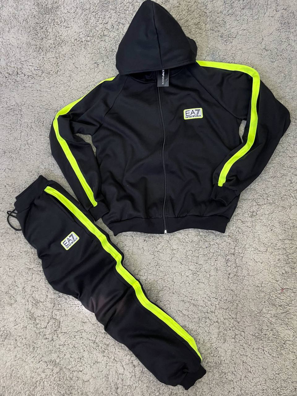 Nuevo Chándal EA7 “calidad media"