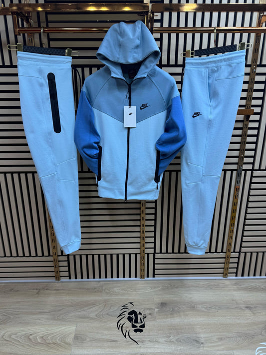 Nike Tech azul claro “maxima calidad”