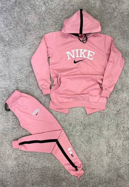 Chándal Nike rosa “novedad”