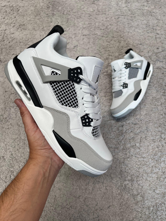 Jordan retro 4 blancas/negras