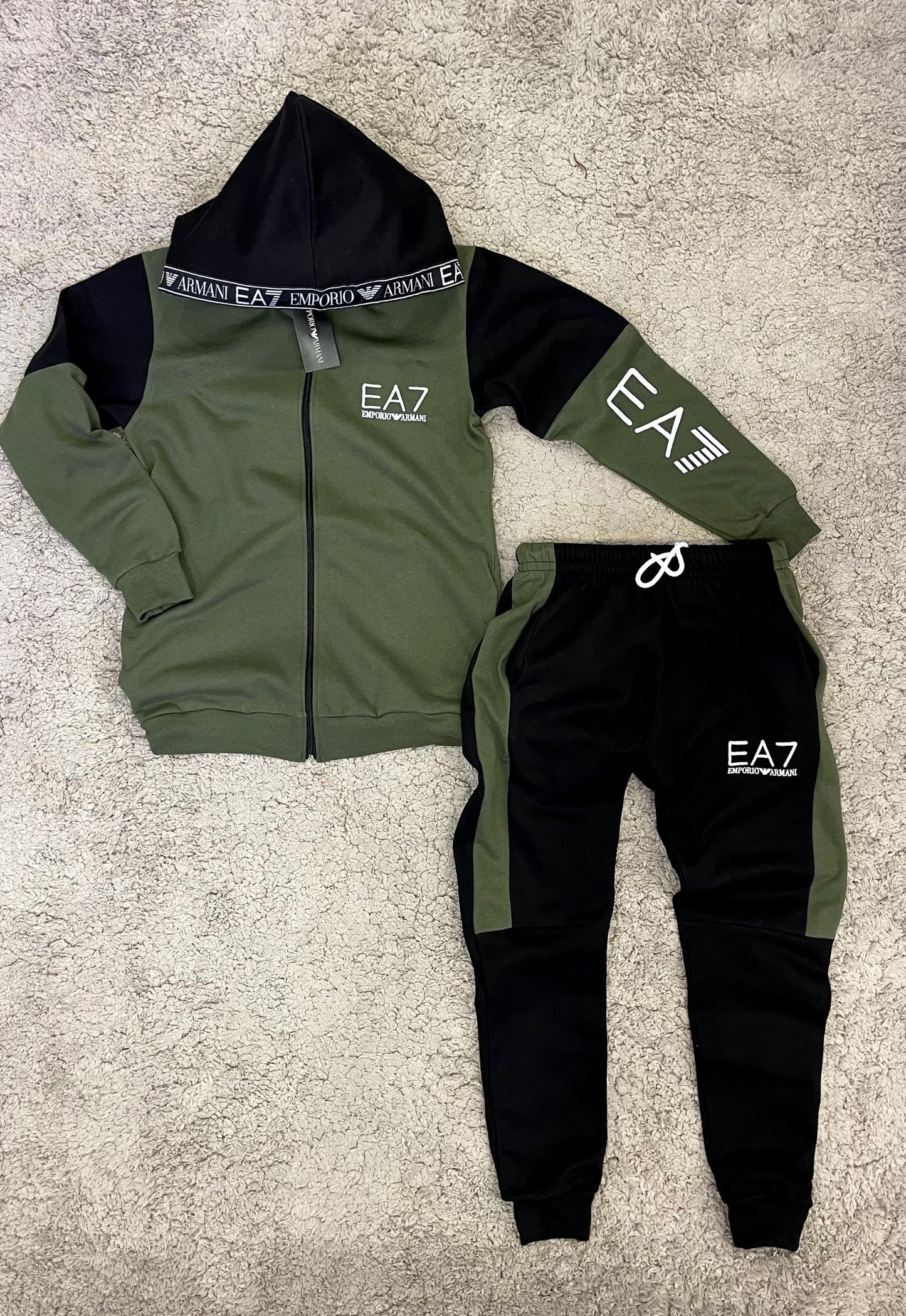 Novedad Chándal EA7 “verde”