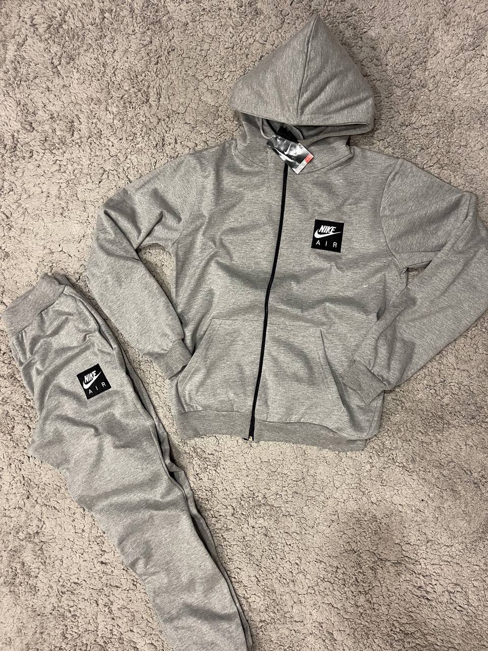 Chándal Nike gris “novedad”