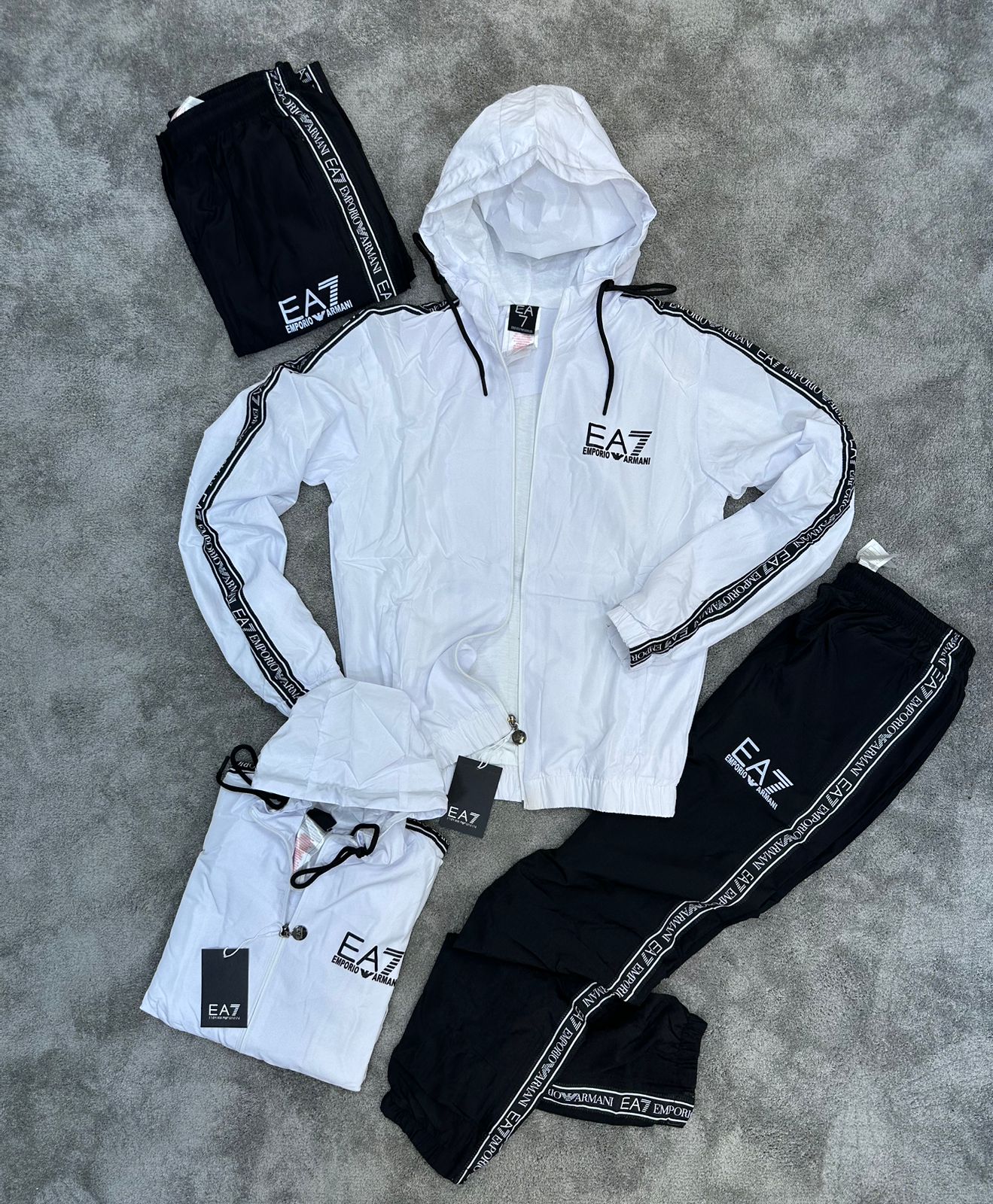 Chandal Armani