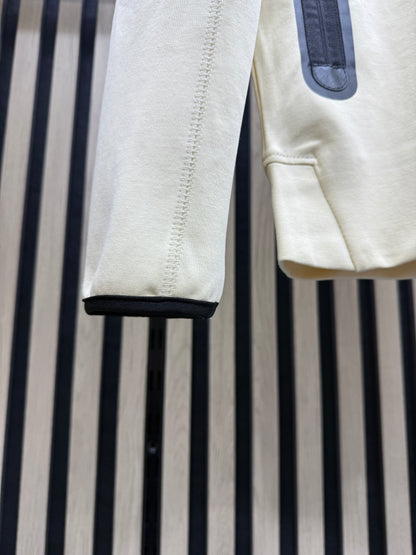 Chandal Nike Tech ( Crema )