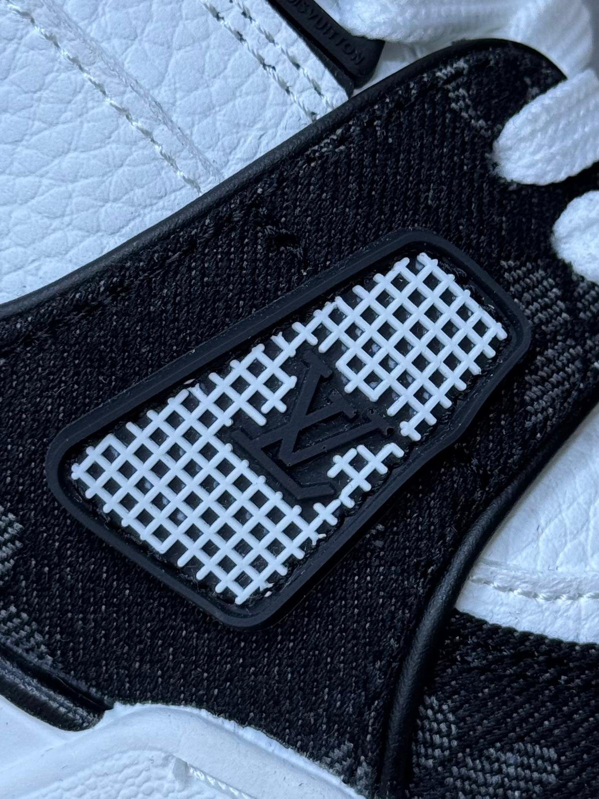 Louis Vuitton Trainer ( Negro )