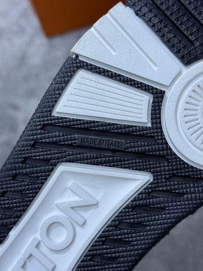 Louis Vuitton Trainer ( Negro )