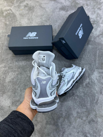 New Balance  2000