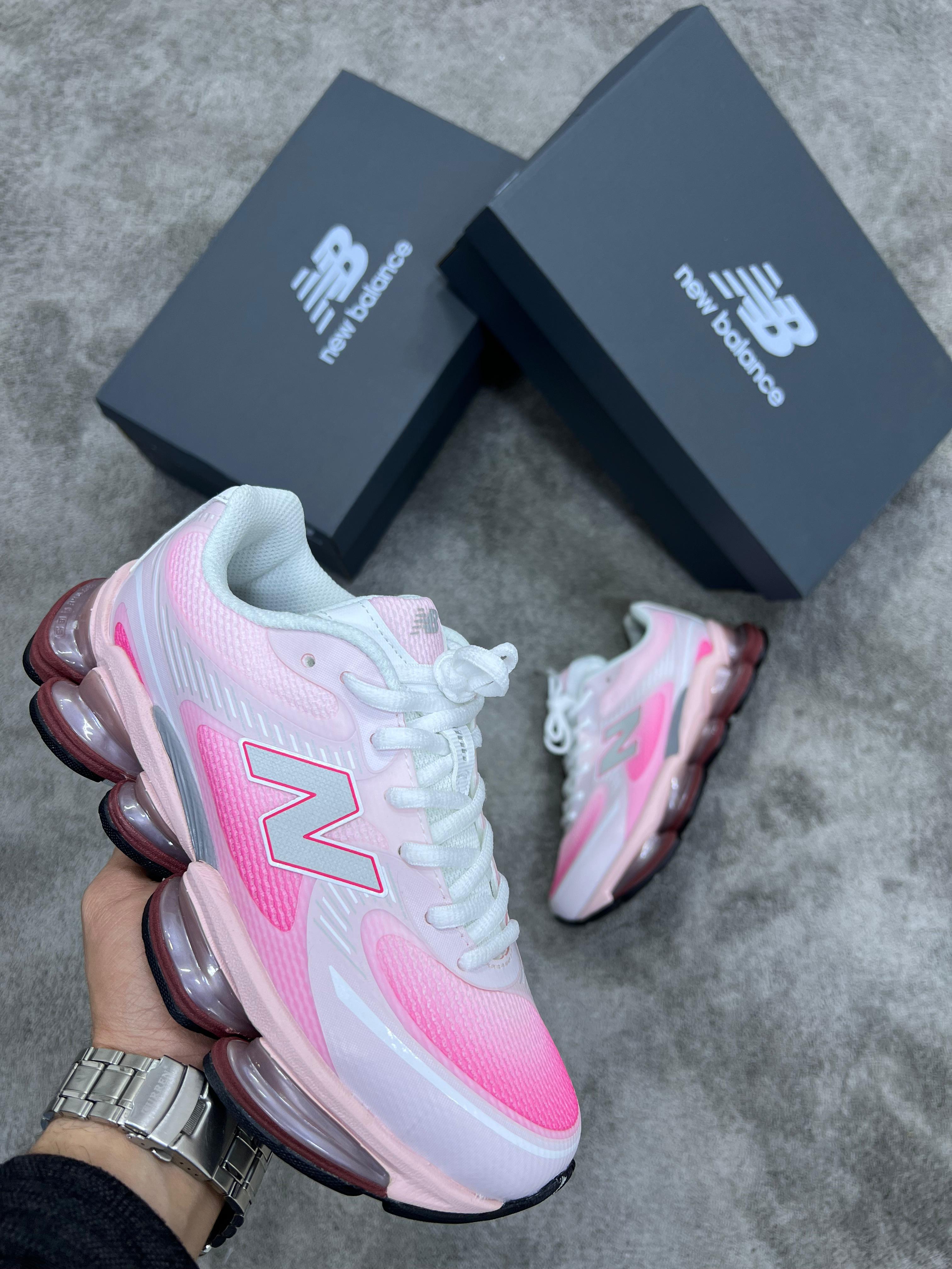 New Balance  2000